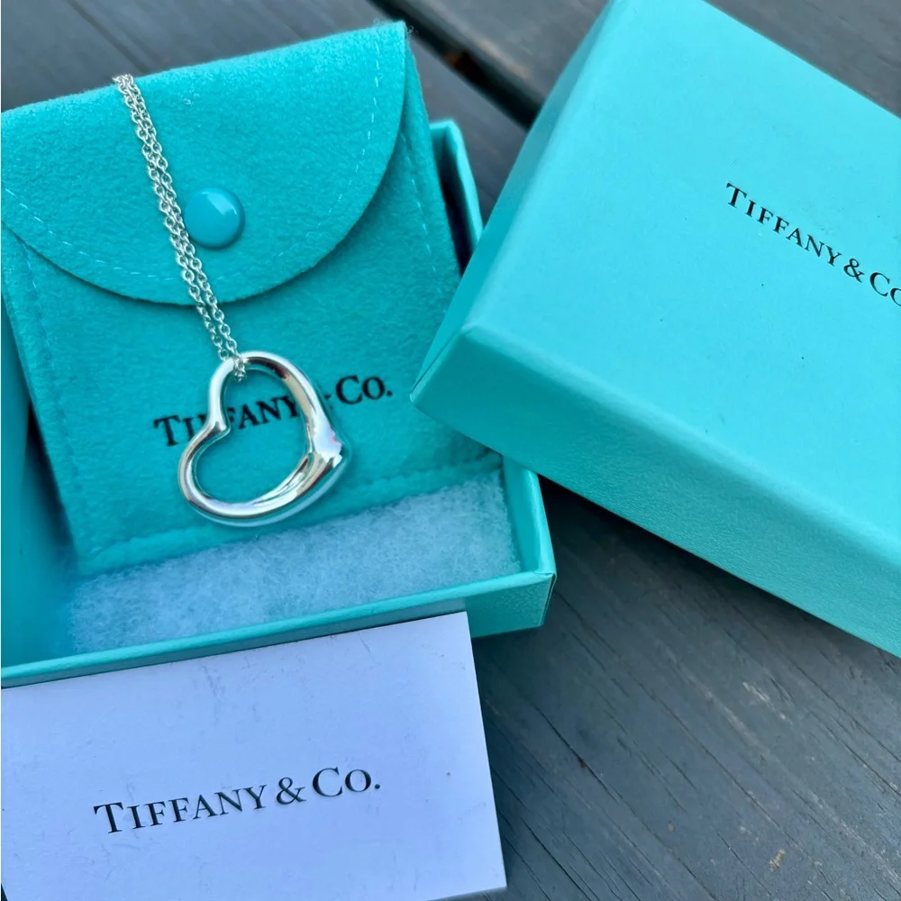 Tiffany & Co. Open Heart Pendant Necklace in Sterling Silver - Picture 1 of 6